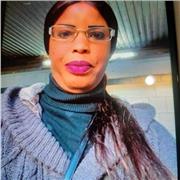 Professeur de français disponible  généreuse et prête à transmettre des  connaissances aux apprenants